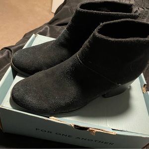 Toms | suede bootie